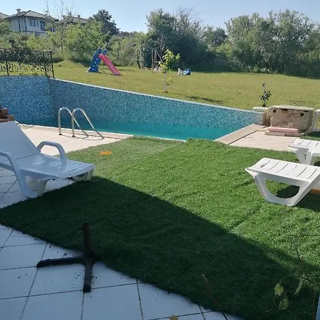 Романс Pensiune Koșarița