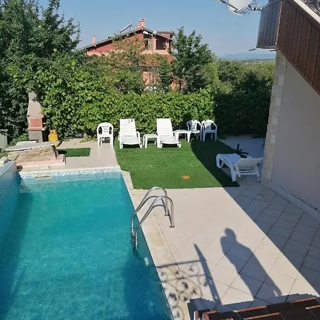 Pensiune Романс Koșarița