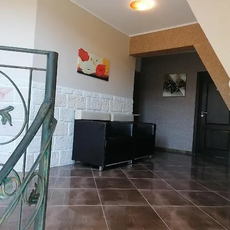 Романс Pensiune Koșarița